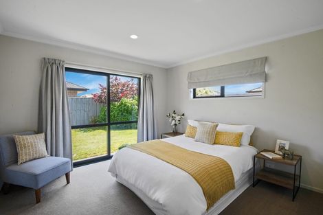 Photo of property in 37 Faringdon Boulevard, Rolleston, 7615