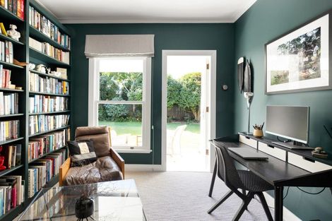 Photo of property in 76 Princes Street, Cambridge, 3434