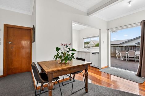 Photo of property in 8 Anzac Avenue, Onekawa, Napier, 4110