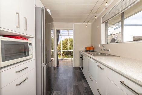 Photo of property in 27 Romilly Street, Westport, 7825