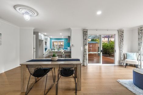 Photo of property in 16 Semillon Avenue, Henderson, Auckland, 0612