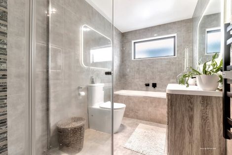 Photo of property in 18a Buckingham Crescent, Manukau, Auckland, 2025