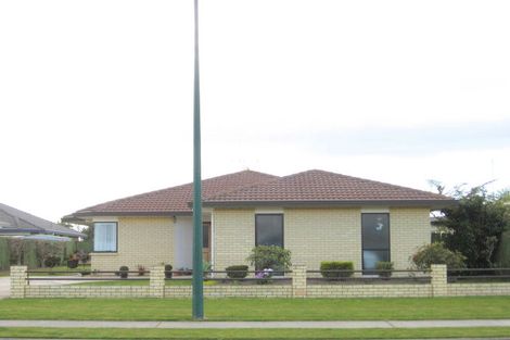 Photo of property in 659 Grenada Street, Papamoa Beach, Papamoa, 3118