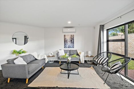 Photo of property in 70a Sturges Road, Henderson, Auckland, 0612