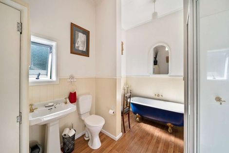 Photo of property in 1 Jessop Street, South Hill, Oamaru, 9400