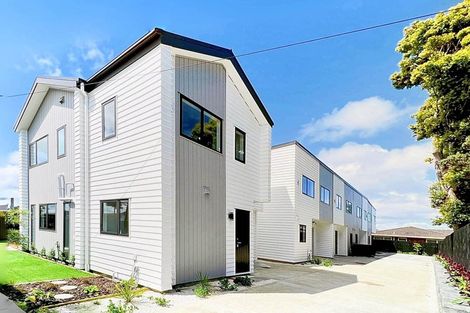 Photo of property in 13 Von Sturmer Street, Mangere East, Auckland, 2024