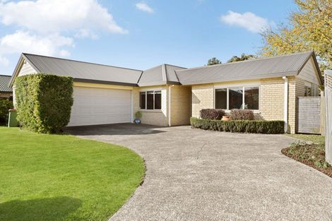 Photo of property in 14 Northmeadow Drive, Rototuna, Hamilton, 3210