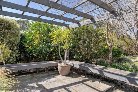 Photo of property in 5 Pohutukawa Drive, Athenree, Katikati, 3177