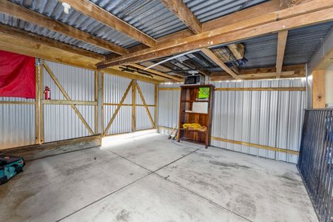 Photo of property in 14 Doone Place, Massey, Auckland, 0614