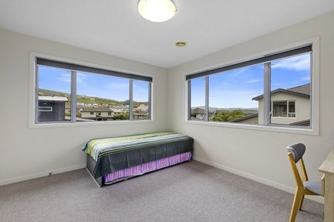 Photo of property in 9 Yarnbrook Grove, Churton Park, Wellington, 6037