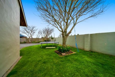 Photo of property in 35 Maire Street, Hawera, 4610