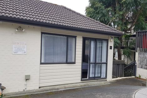 Photo of property in 8d Schnapper Rock Road, Schnapper Rock, Auckland, 0632