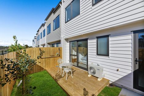 Photo of property in 17d Ranch Avenue, Beach Haven, Auckland, 0626