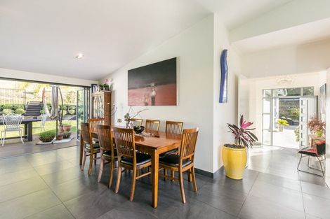 Photo of property in 116 Kent Terrace, Taradale, Napier, 4112