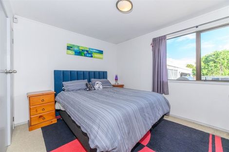Photo of property in 10 Hillman Place, Ranui, Auckland, 0612