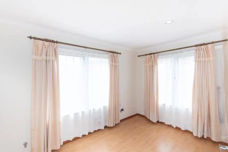 Photo of property in 19e Gloucester Road, Manurewa, Auckland, 2102