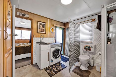 Photo of property in 13 Hickey Place, Opunake, 4616