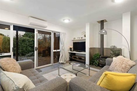 Photo of property in 39/37 Hallenstein Street, Queenstown, 9300