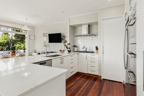 Photo of property in 37 Upland Road, Kelburn, Wellington, 6012