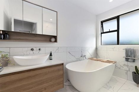 Photo of property in 54 Charles Court, Lake Hawea, Wanaka, 9382