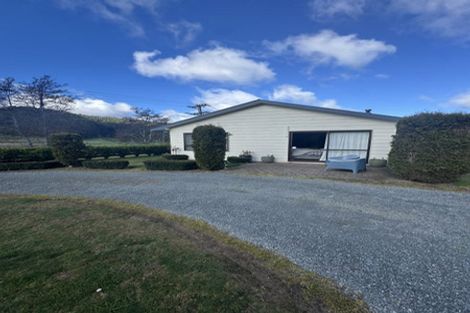 Photo of property in 1140 Blue Mountains Road, Blue Mountains, Upper Hutt, 5371