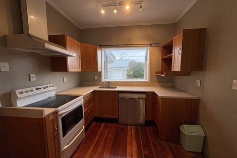 Photo of property in 17 Howard Road, Taradale, Napier, 4112