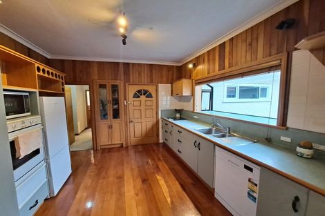 Photo of property in 13 Regent Street, Hawera, 4610