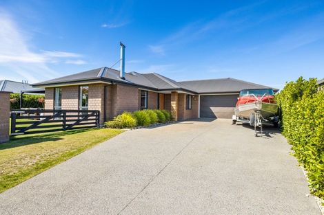 Photo of property in 83 Willowside Place, Amberley, 7410