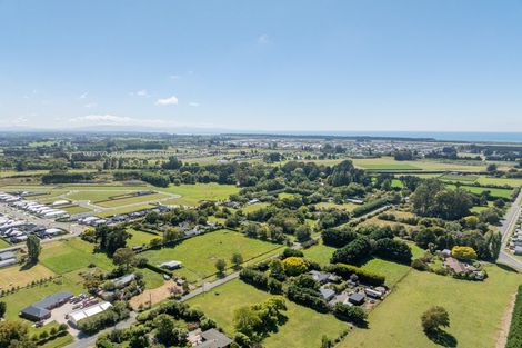 Photo of property in 90 Gladstone Road, Woodend, 7610