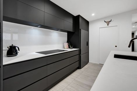 Photo of property in 57 Brooklands Road, Brooklands, New Plymouth, 4310