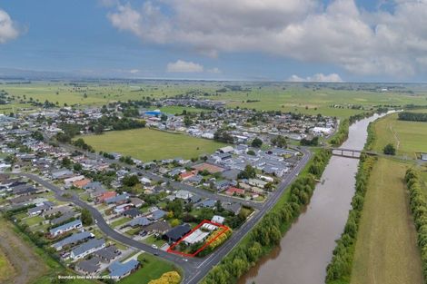 Photo of property in 2 Benner Drive, Ngatea, 3503