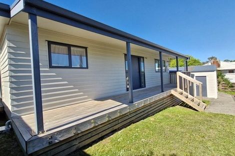 Photo of property in 67 Pomaria Road, Henderson, Auckland, 0610