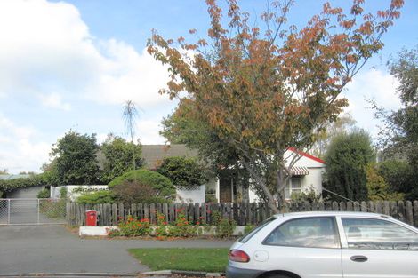 Photo of property in 21 Seagrave Place, Ilam, Christchurch, 8041