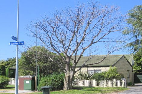 Photo of property in 26 Sunrise Avenue, Mount Maunganui, 3116