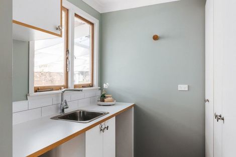 Photo of property in 77 Ngatai Road, Otumoetai, Tauranga, 3110