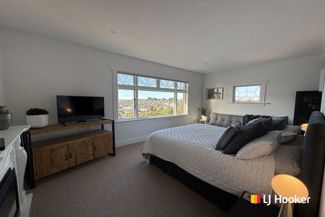 Photo of property in 104 Forbury Road, Saint Clair, Dunedin, 9012