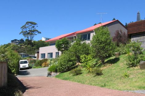 Photo of property in 10 Helen Ryburn Place, Torbay, Auckland, 0630