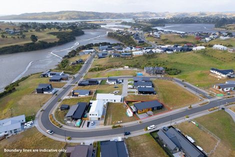Photo of property in 79 Omahina Street, Raglan, 3225