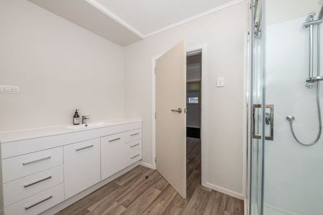 Photo of property in 2 Shelswell Street, Westport, 7825