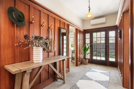 Photo of property in 13 Harakeke Street, Riccarton, Christchurch, 8011