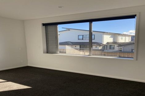Photo of property in 5 Gunn Way, Hobsonville, Auckland, 0616