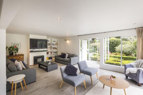Photo of property in 212 Polson Hill Drive, Aokautere, Palmerston North, 4471