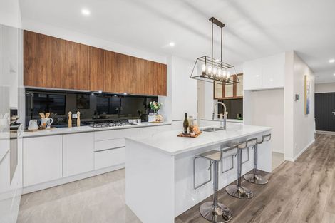 Photo of property in 54 Drumbuoy Drive, Flat Bush, Auckland, 2019