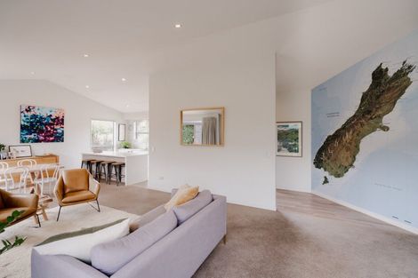Photo of property in 1 Makomako Road, Wanaka, 9305
