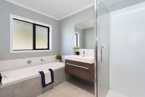 Photo of property in 2 Hatfield Way, Huntington, Hamilton, 3210