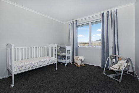 Photo of property in 12 Maui Place, Te Kamo, Whangarei, 0112