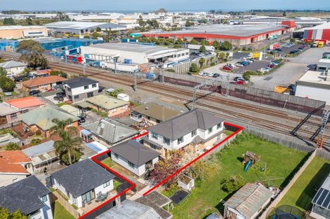 Photo of property in 33a Clendon Avenue, Papatoetoe, Auckland, 2025