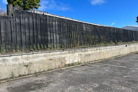 Photo of property in 13/242 Great North Road, Henderson, Auckland, 0612