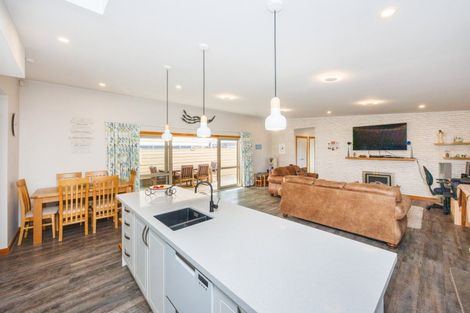 Photo of property in 3 Forbes Road, Foxton Beach, Foxton, 4815