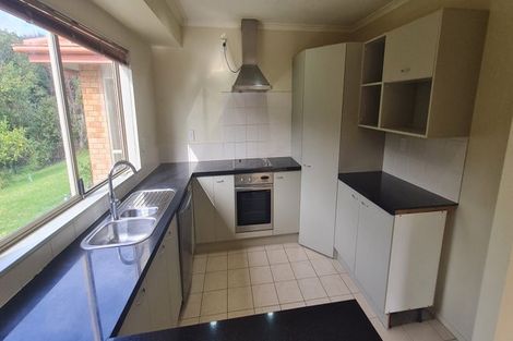 Photo of property in 42 Peninsula Road, Mangere, Auckland, 2022